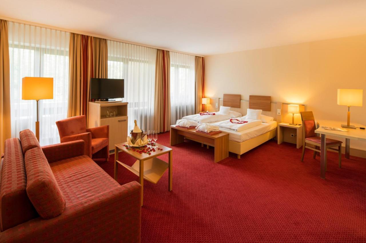 Hotel Am Kurpark Bad Hersfeld Exterior foto