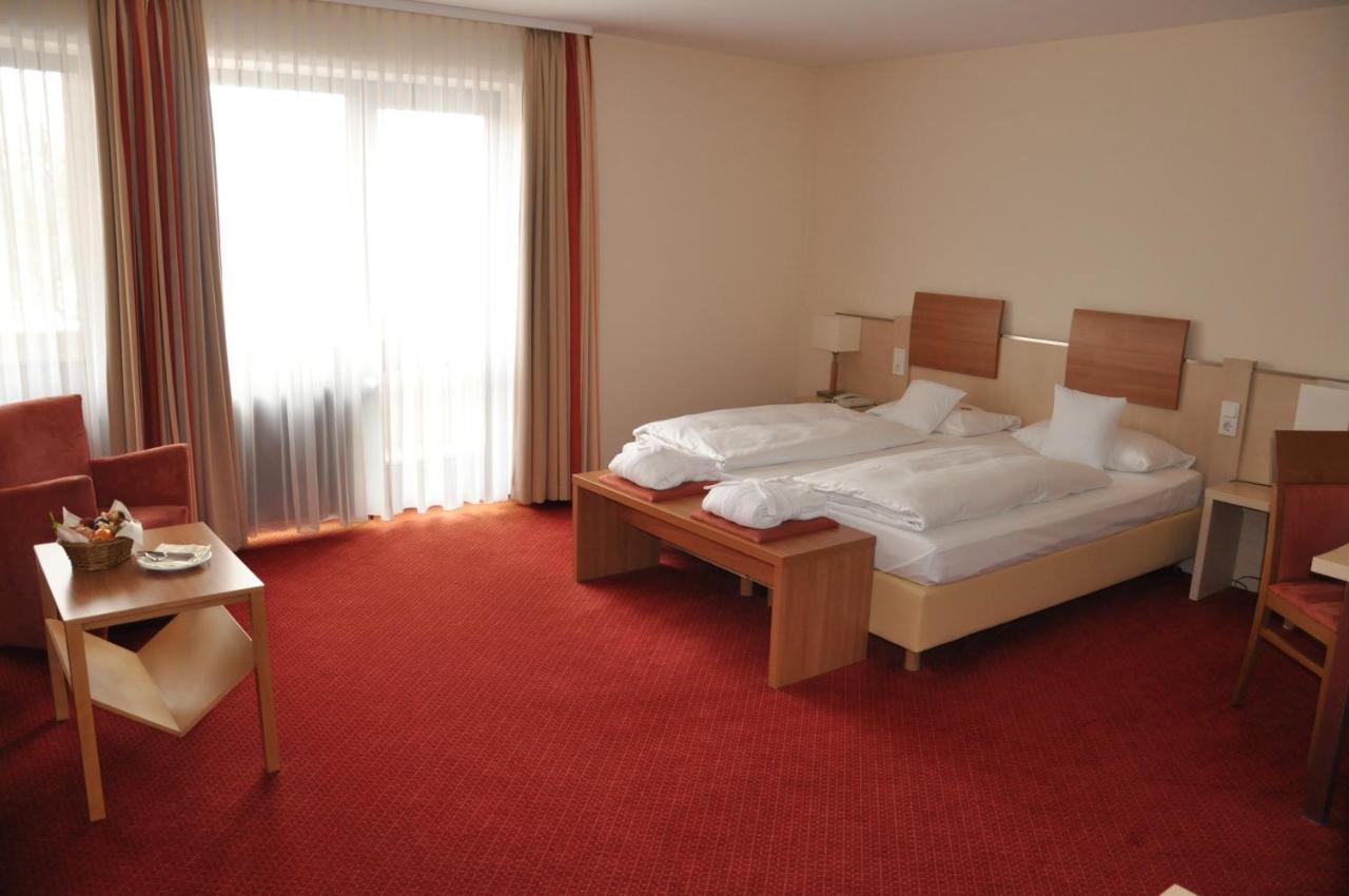 Hotel Am Kurpark Bad Hersfeld Exterior foto