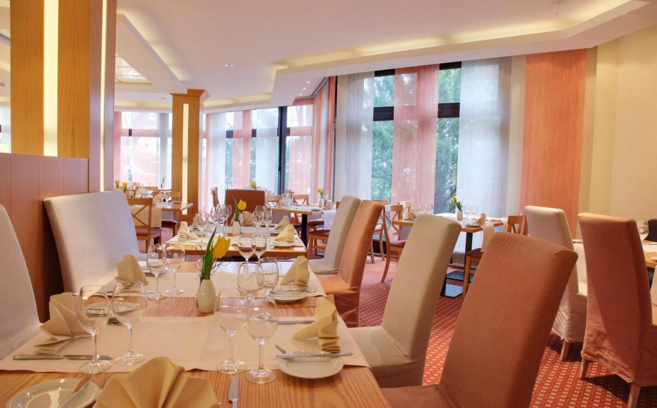 Hotel Am Kurpark Bad Hersfeld Exterior foto